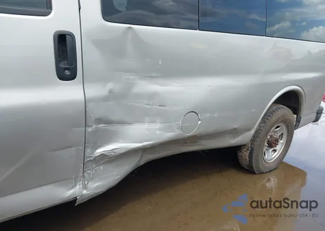 2005 Chevrolet Express из США, поврежденный, VIN 1GAHG35U751266220